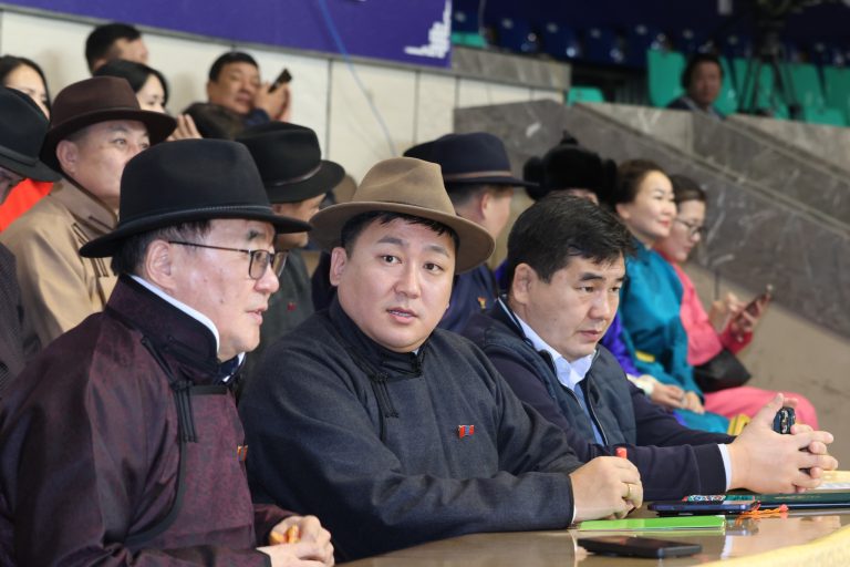 Хан-Уул дүүргийн түүхт 60 жилийн ойд зориулсан “БОГДХАН УУЛЫН ХИШИГ” улс, аймгийн цолтой хүчит 256 бөхийн барилдааны ФОТО: