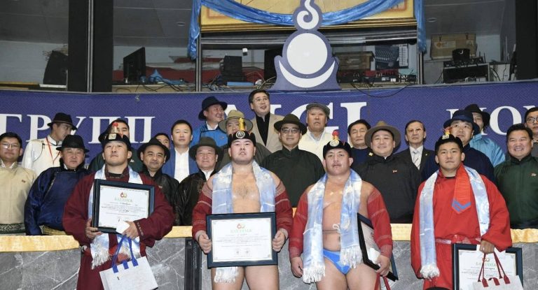 ХАН-УУЛ ДҮҮРГИЙН 60 ЖИЛИЙН ОЙД ЗОРИУЛСАН ХҮЧИТ БӨХИЙН БАРИЛДААНД УЛСЫН ЗААН С.СҮХБАТ ТҮРҮҮЛЛЭЭ